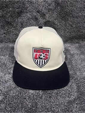 Men's New Era Cream Retro Golfer Snapback Hat